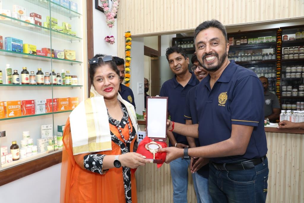 The Arya Vaidya Pharmacy Revives Tradition A New Era for the AVP Nayar Samaj Ayurvedic Centre in Dadar East, Mumbai