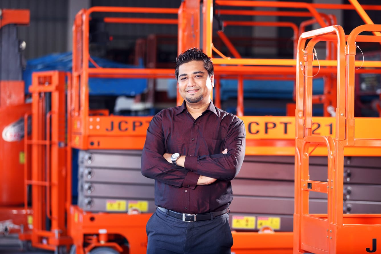 Meet Shailendra Tiwari: A Visionary Marketing Leader