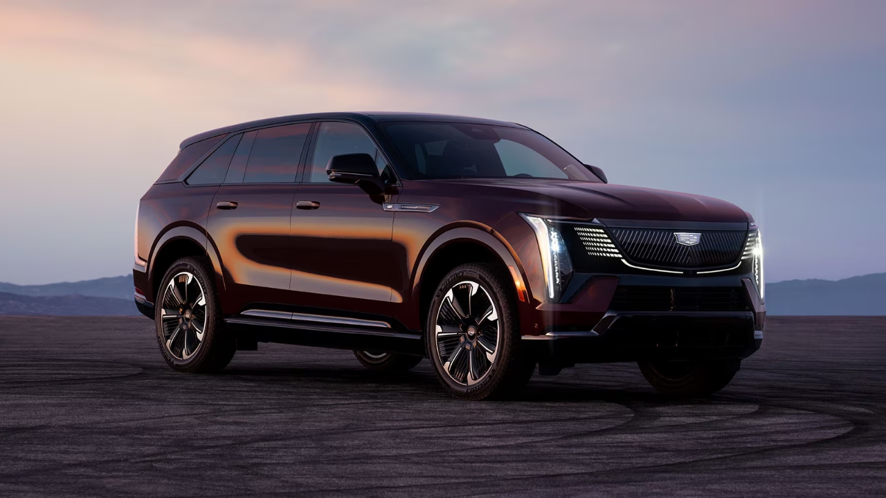 Electric SUV Road Trip Review—Cadillac Escalade IQ 2025